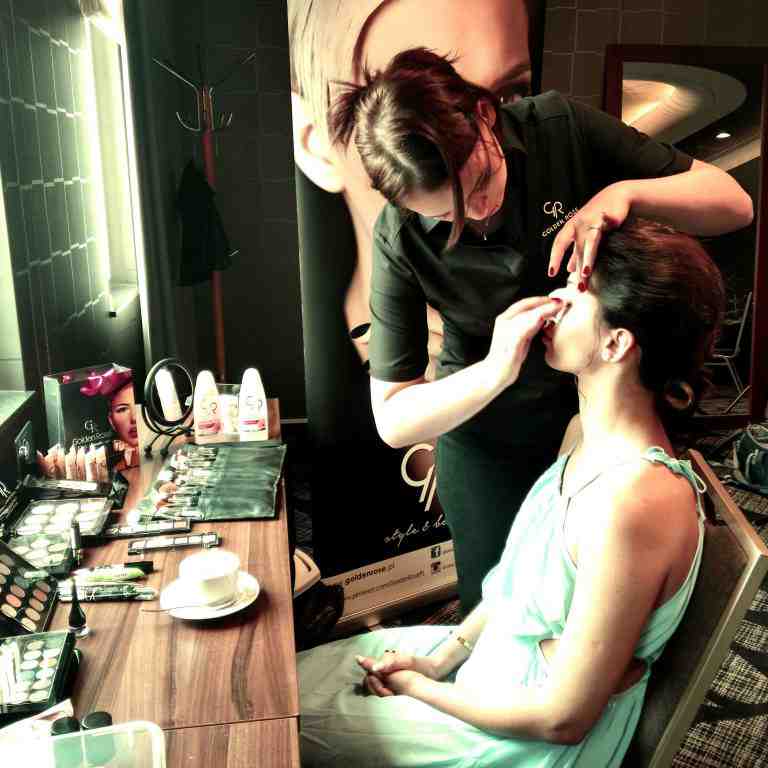 Backstage najnowszej sesji do magazynu Moda-Ślub z udziałem GR!