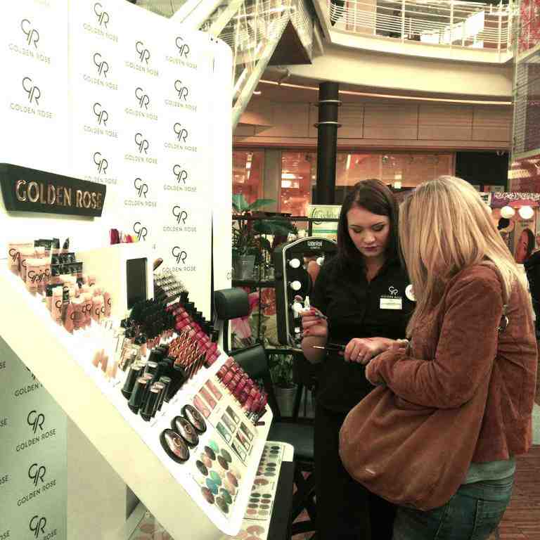 Makijaże Golden Rose podczas targów Meet My Make Up Beauty Fest!