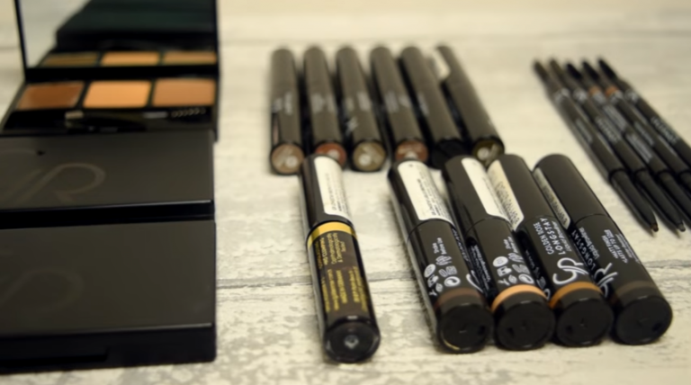 9 różnych sposobów na perfekcyjny wygląd brwi według Iskesib!