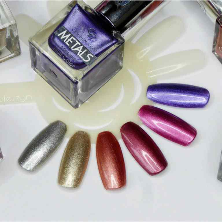 Lakiery metaliczne do paznokci idealne na co dzień i od święta.
